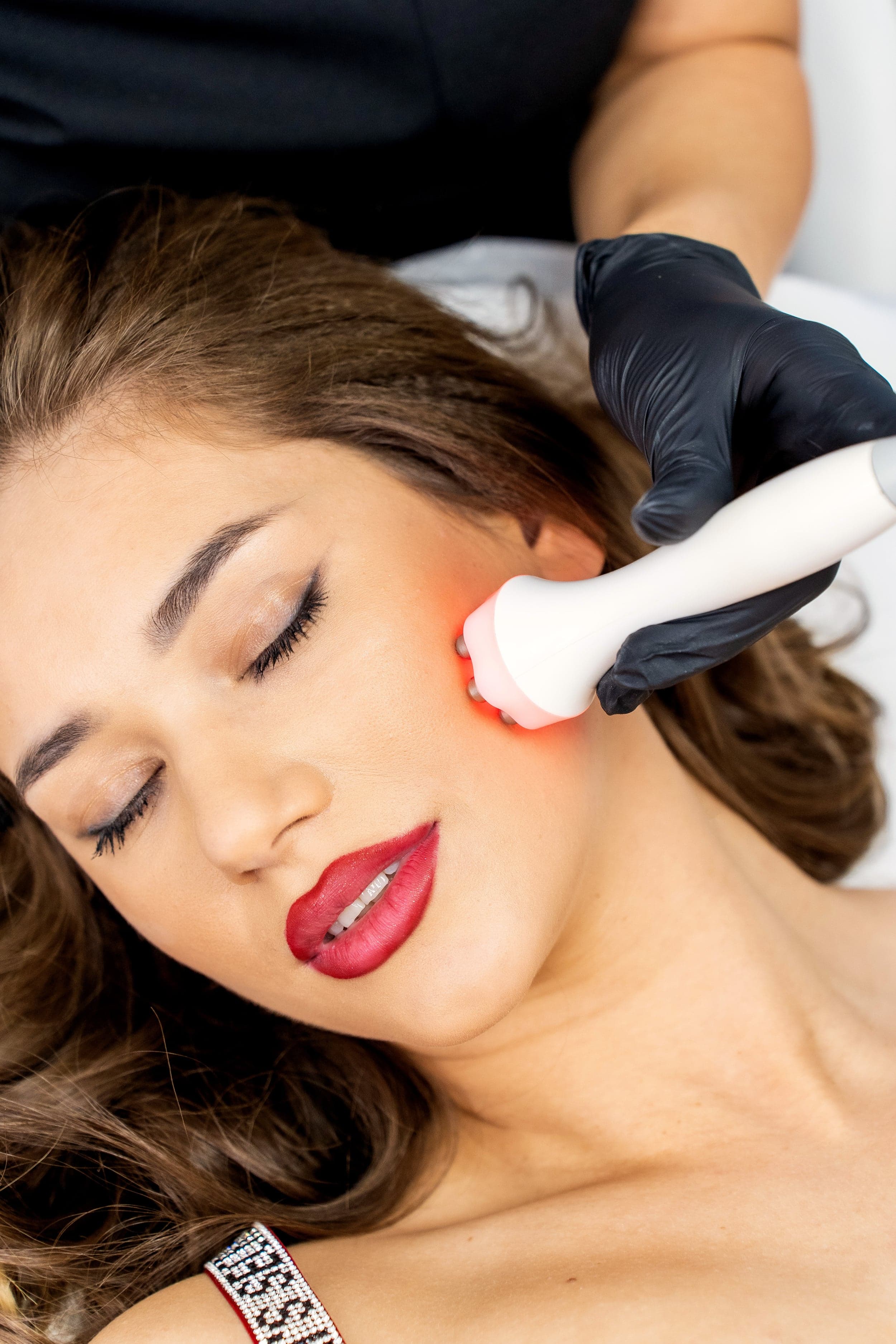 Consultatie la Moza Skin Cluj